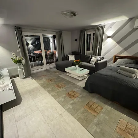 - Pool Beheizt - Fitness - Relax Villa *