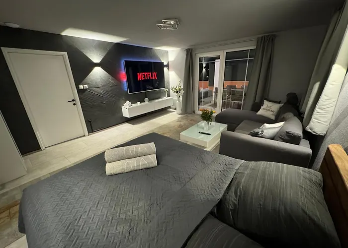 - Pool Beheizt - Fitness - Relax