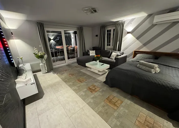 - Pool Beheizt - Fitness - Relax Villa *