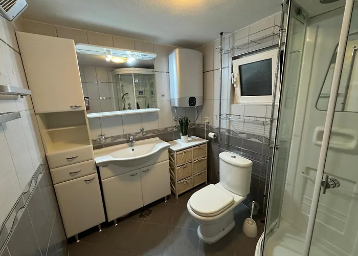 - Pool Beheizt - Fitness - Relax Villa Bilice